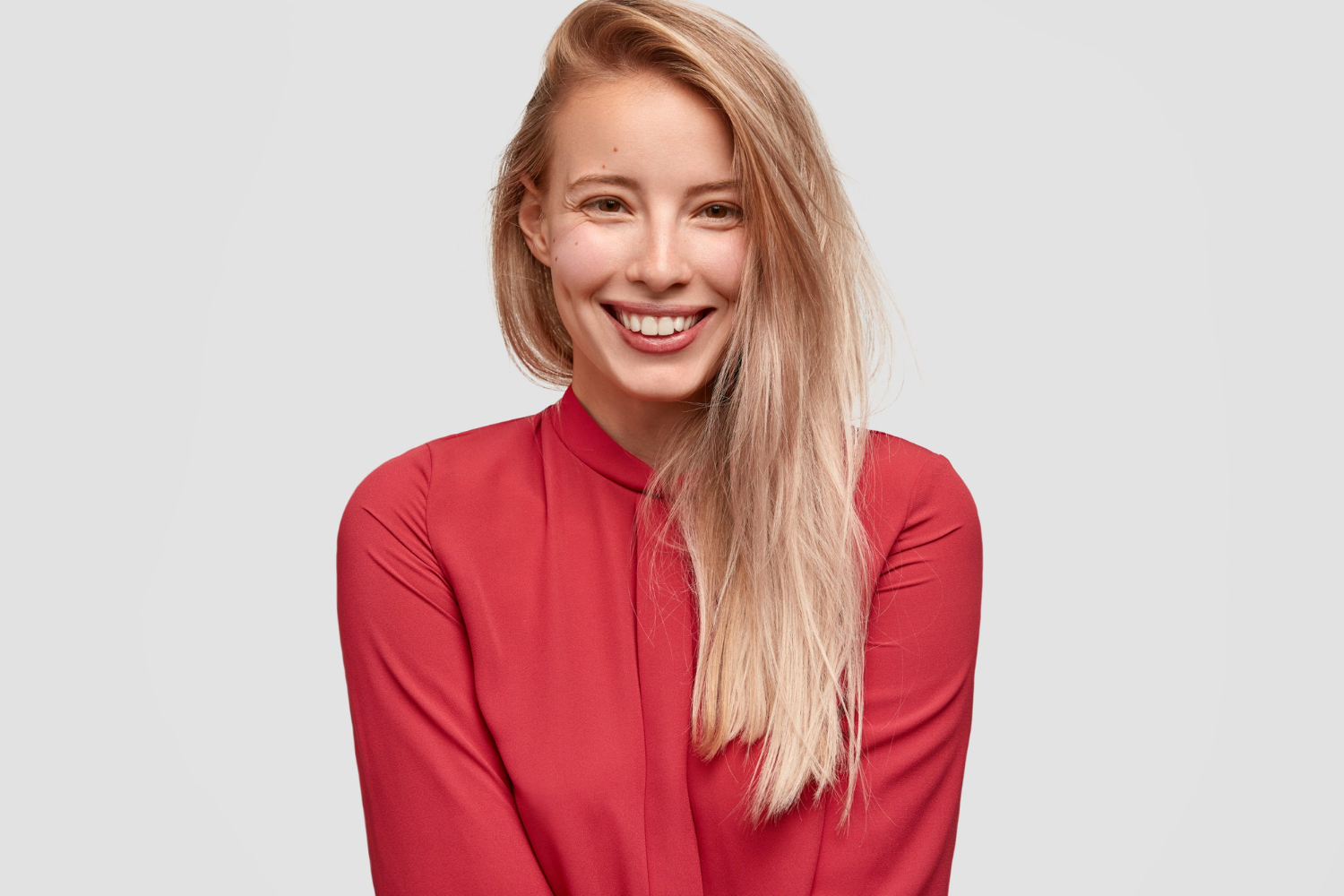Invisalign Şeffaf Plak Tedavisinde Dişler Nasıl Hareket Eder?